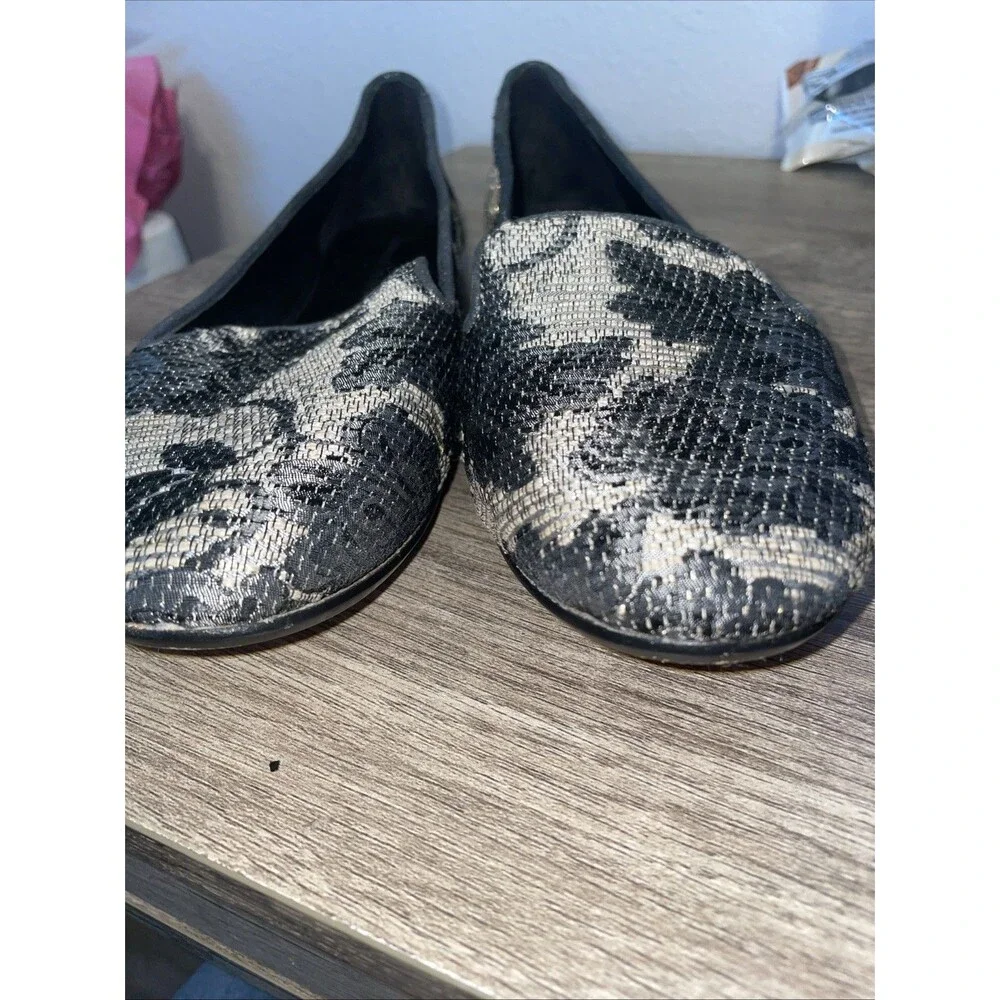 Donald Pliner Women's Metallic Brocade Slip On Shoes Size 11M Dendasp